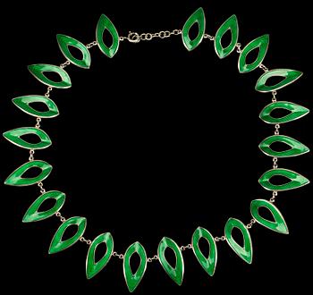 COLLIER, silver med grön emalj. Vikt ca 49 g.
