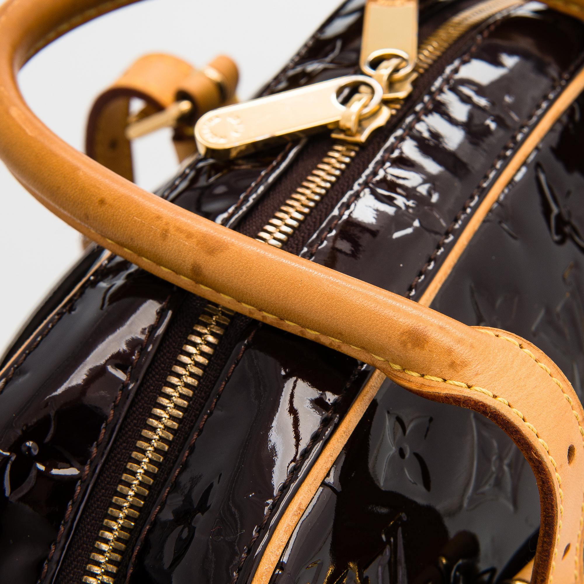 Louis Vuitton, "Summit Drive", väska.