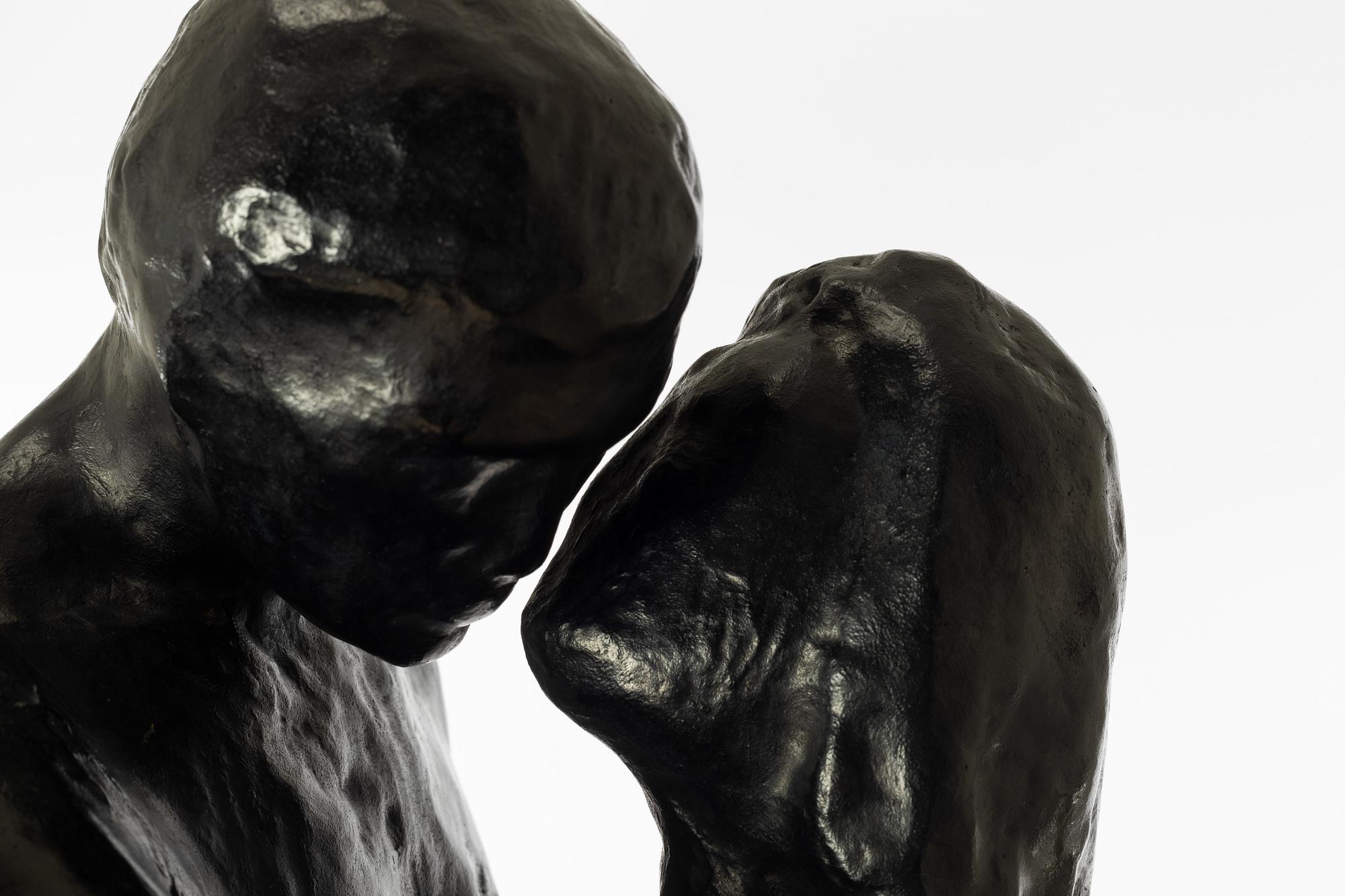 Gudmar Olovson, skulptur. Signerad. Numrerad. Gjutarstämpel. Brons, höjd 90 cm, längd 32 cm.