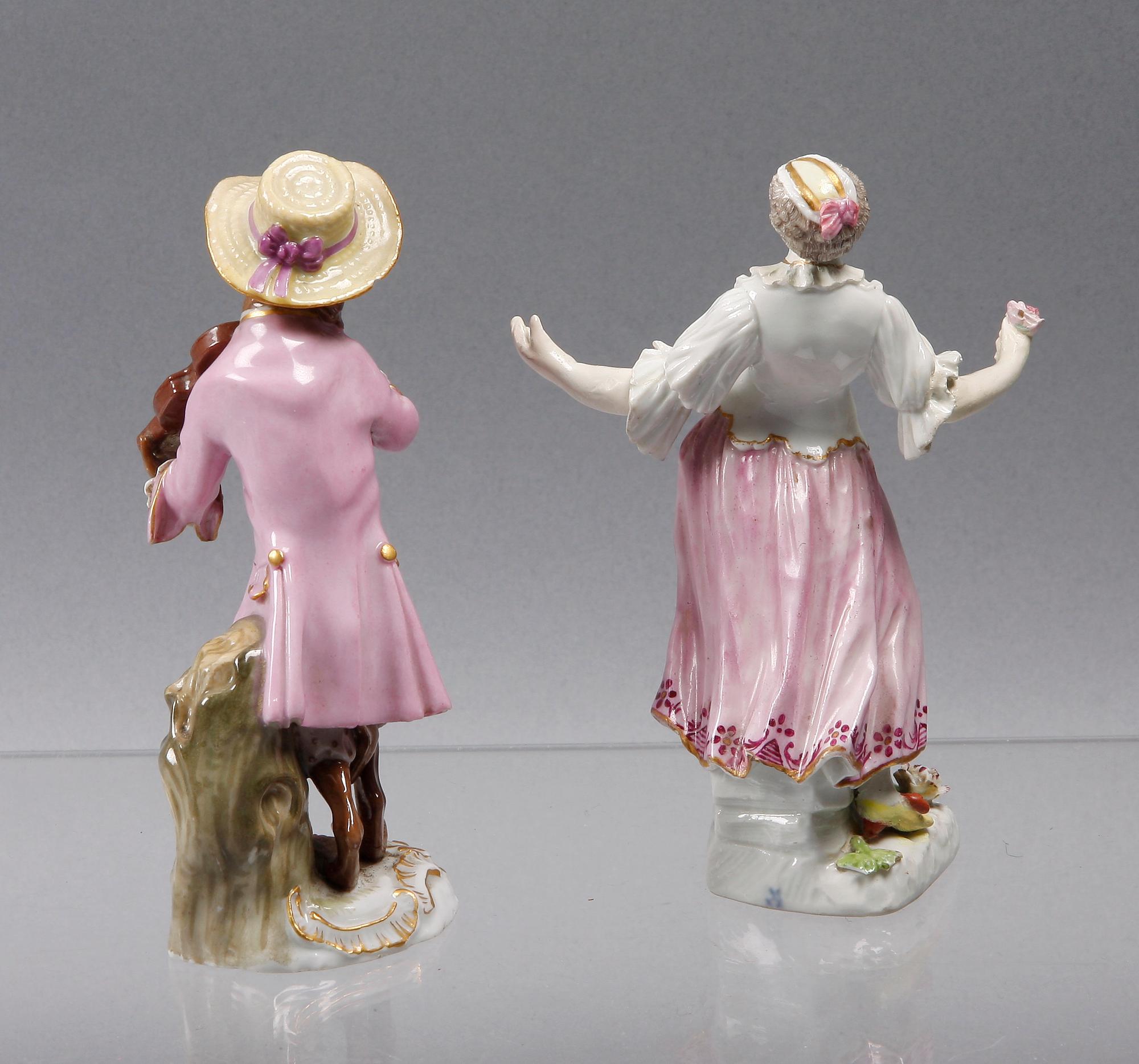 FIGURINER, 2 st, porslin. Bla Meissen.