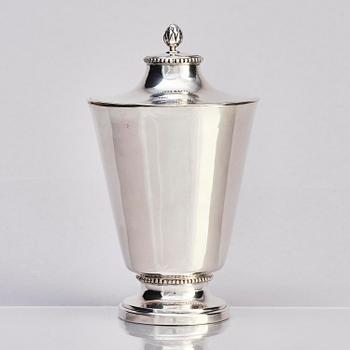 A Swedish parcel-gilt silver cup with lid, mark of Arvid Floberg, Stockholm 1787.