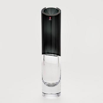 Kerttu Nurminen, a 'Lago' vase, signed Kerttu Nurminen Nuutajärvi.