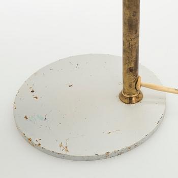 Paavo Tynell, bordslampa, modell 9227, Idman 1900-talets mitt.