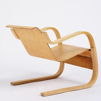Alvar Aalto, a birch armchair model "31", Huonekalu-ja Rakennustyötehdas or Aalto Design, Hedemora, mid-20th century.