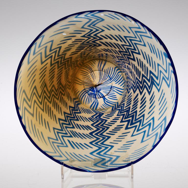 A Simon Gate 'Graal' glass vase, Orrefors 1919.