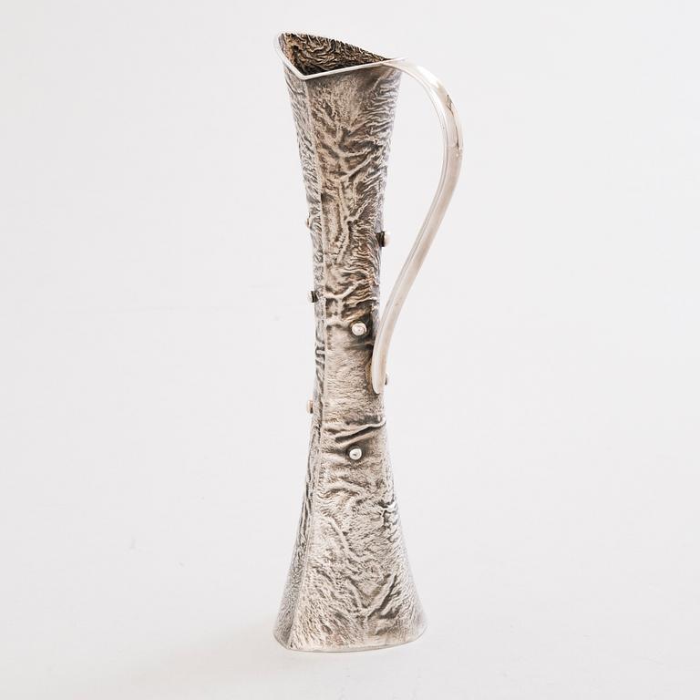 KAADIN, hopeaa, samodorok-tekniikkaa, Hämeenlinna 1972.