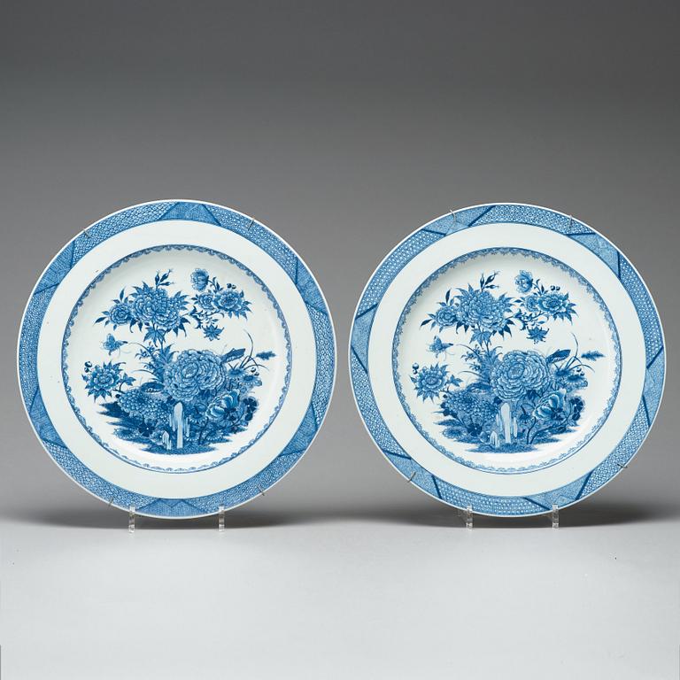 A set of four blue and white dishes, Qing dynasty, Qianlong (1736-95).