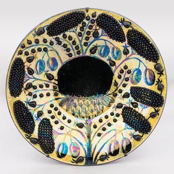 BIRGER KAIPIAINEN, a decorative dish signed Kaipiainen Arabia.