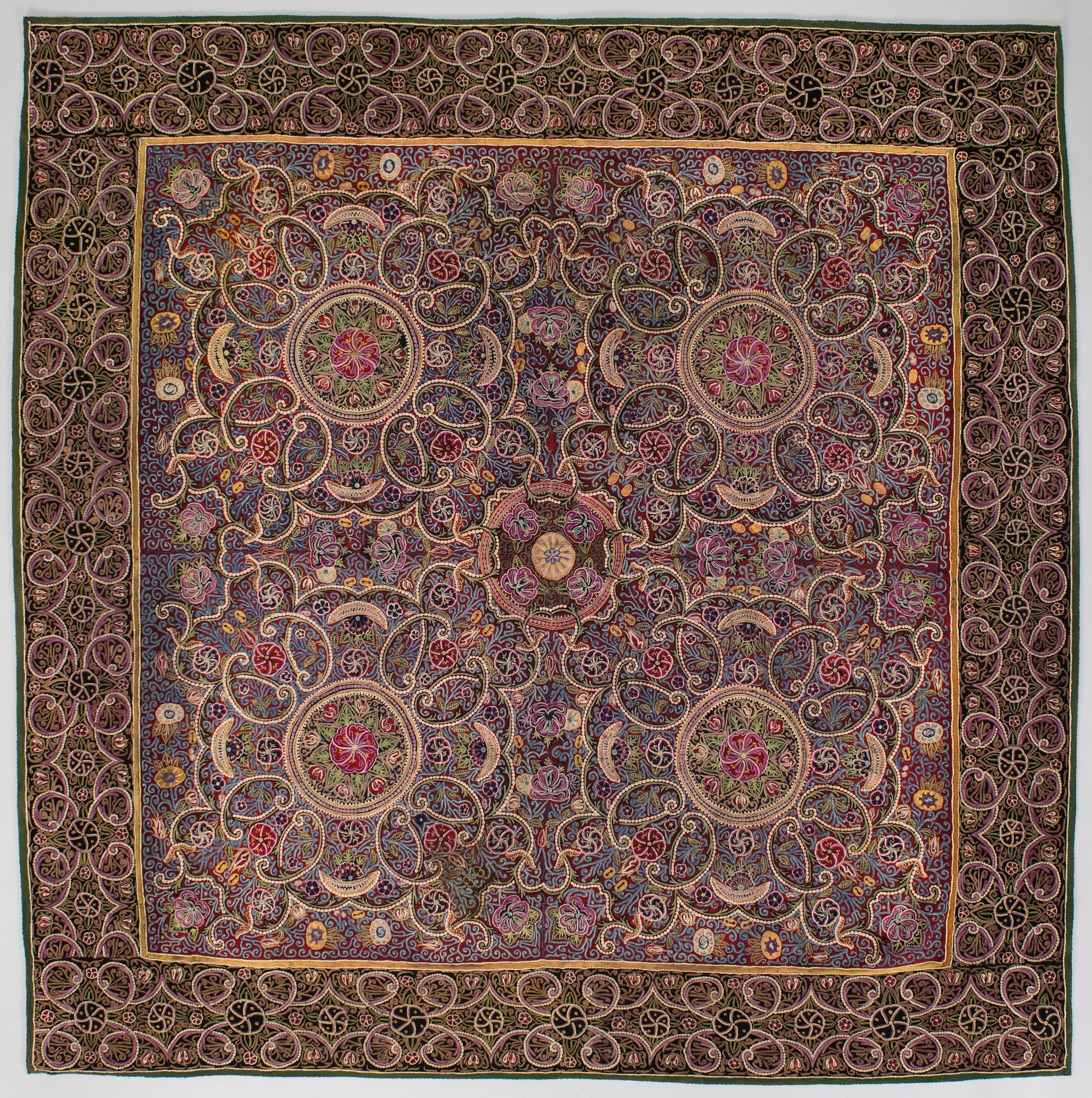 Antikt Rasht-broderi, norra Persien (Iran), omkring år 1900, Ca 145 x 145 cm.