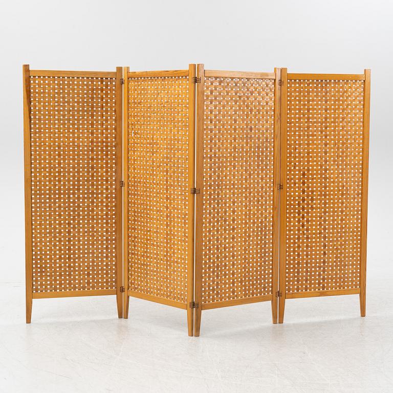 A 'Spåna' pine folding screen from Alberts, Tibro, 1960's/70's.