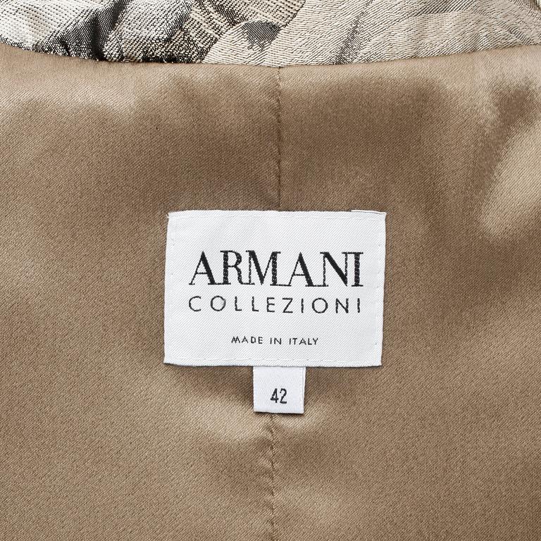 GIORGIO ARMANI, an evening jacket, size 42.