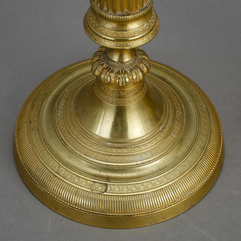 LJUSSTAKAR, ett par, empirestil, 1800-talets andra hälft.