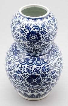 VAS, porslin, Kina.