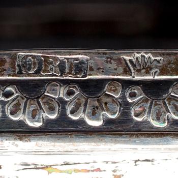 KYNTTILÄNJALKAPARI, hopeaa, Olof Robert Lundgren, Turku. 1800-luvun loppu.