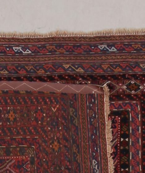MATTA, orientalisk. Ca 117 x 104 cm.