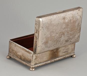 SKRIN, silver, K Anderson, Stockholm, 1917. Tot ca 1710 gr.