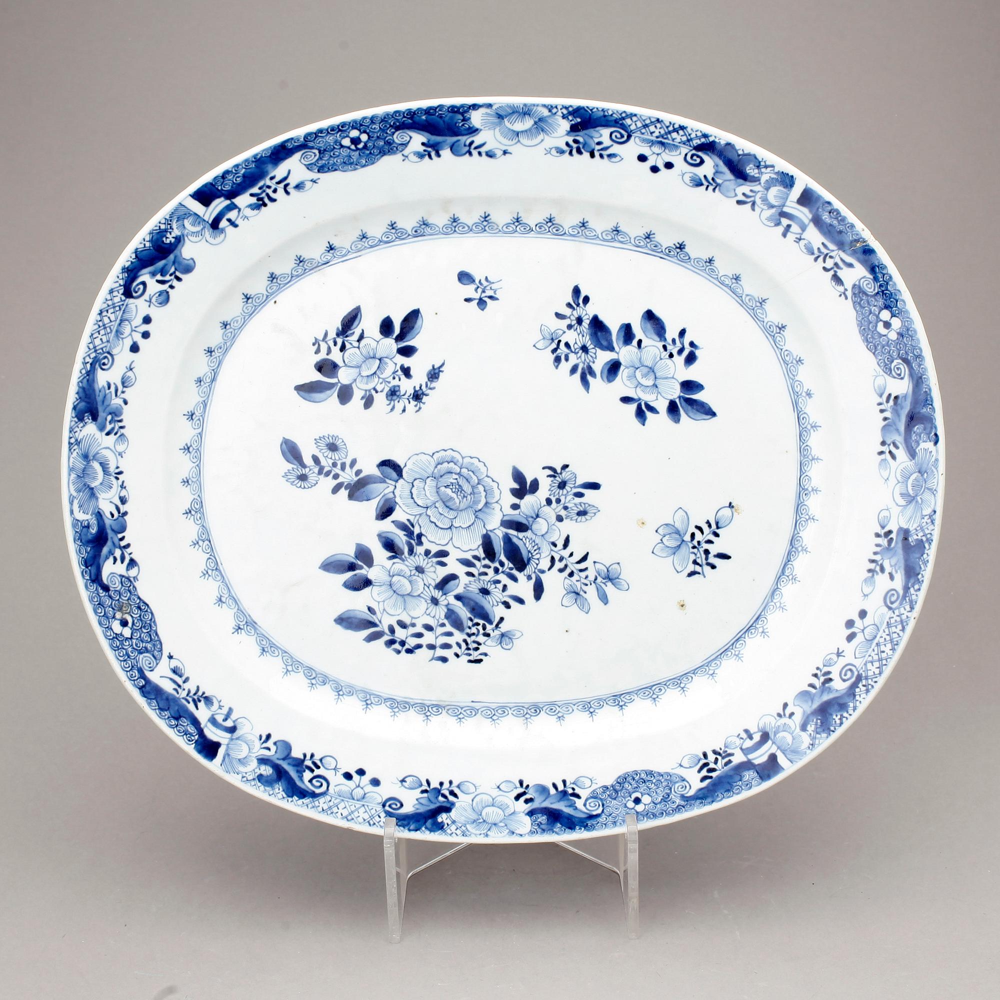 STEKFAT, 2st snarlika, porslin, porslin, Kina, Qing dynastin, Qianlong (1735-96).