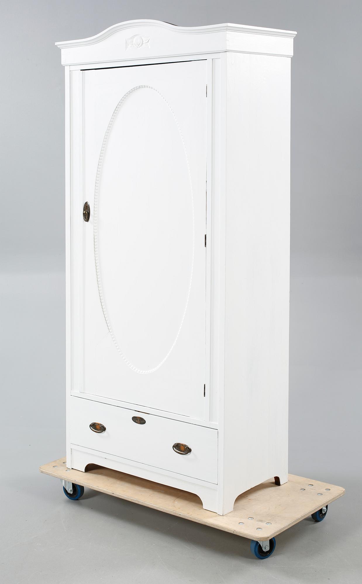 KLÄDSKÅP / LINNESKÅP, jugend, 1900-talets början.