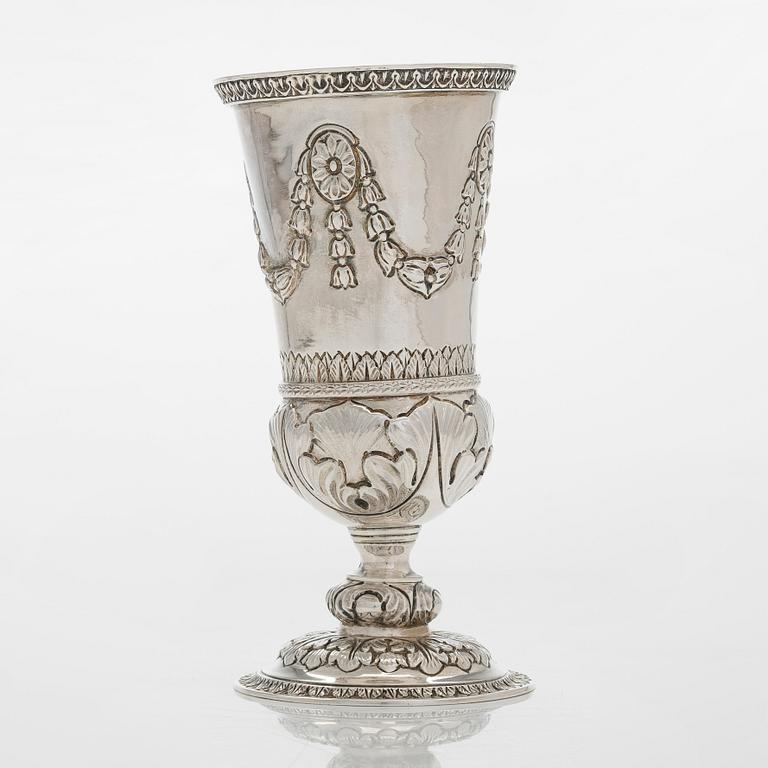 Charles Stuart Harris, bägare på fot, sterling silver, London 1924.