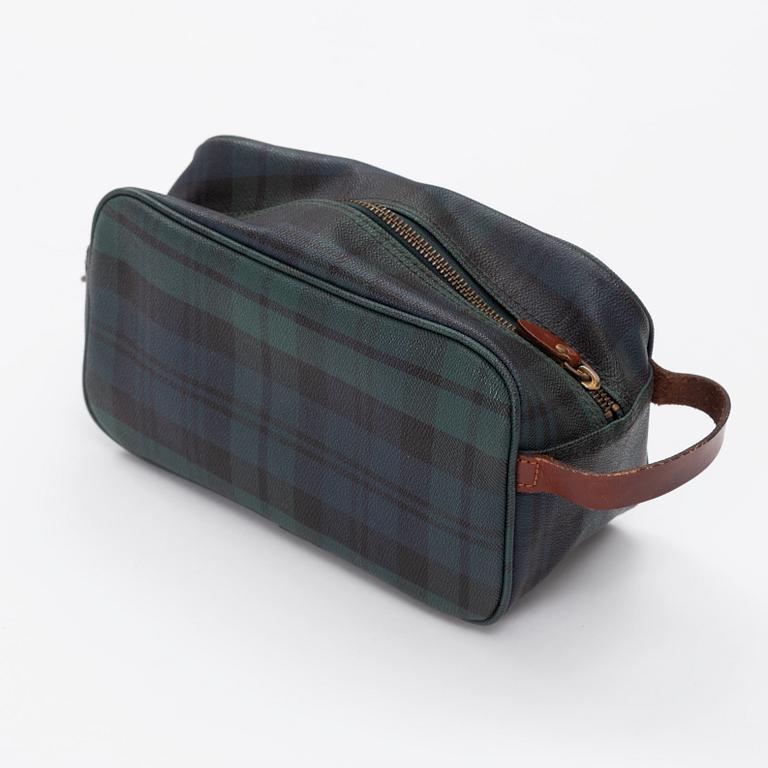 Ralph Lauren, resegarderob och necessär.