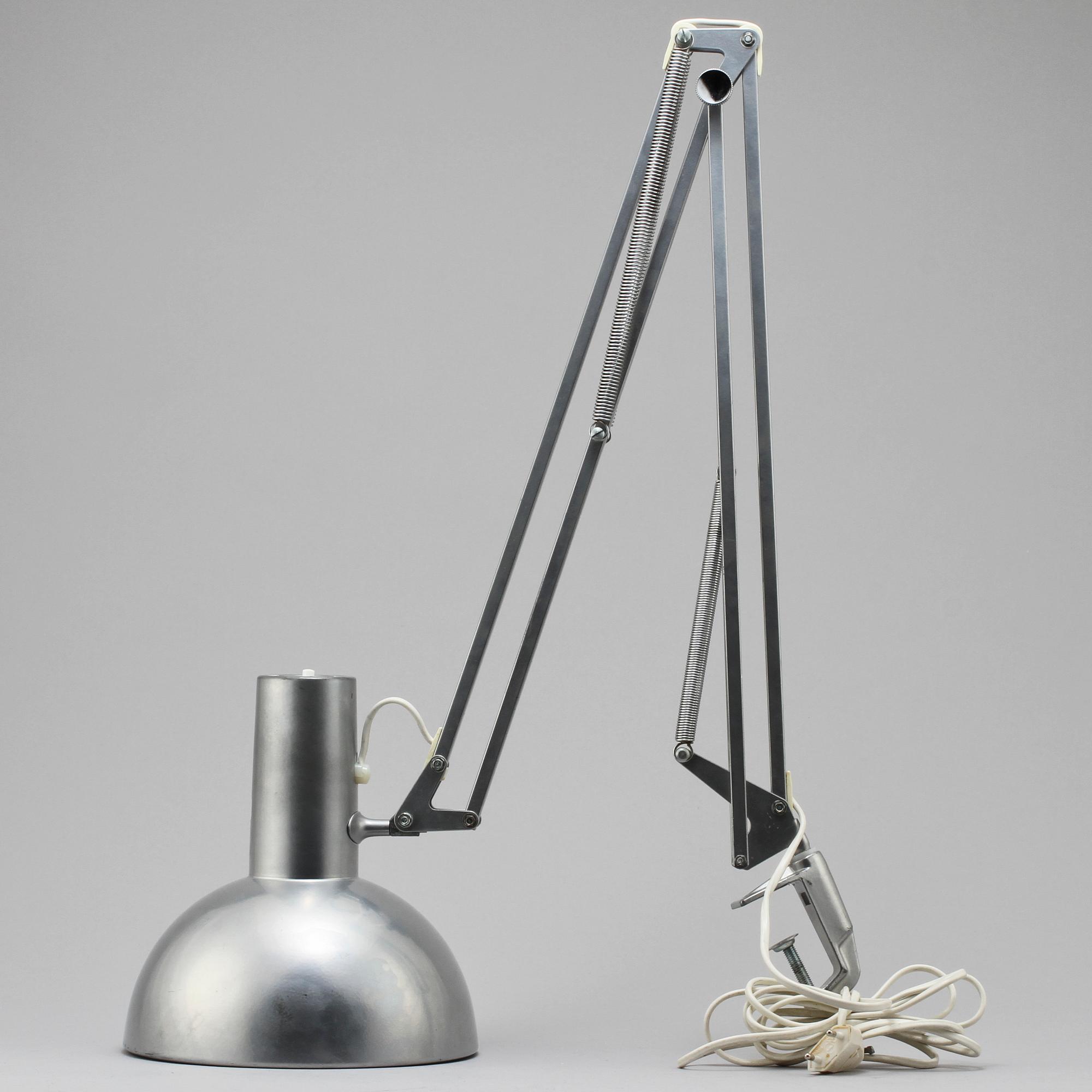 SKRIVBORDSLAMPA, "Arkitekt", Louis Poulsen, 1900-talets andra hälft.