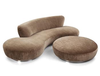 61. Vladimir Kagan, soffa med fotpall, "Serpentine", New York Collection (Club House Italia), Italien efter 1999.
