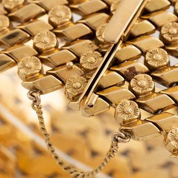 18K gold bracelet, Vicenza, Italy.
