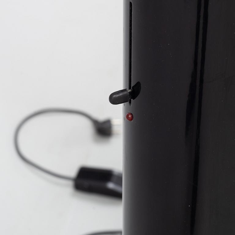 Gianfranco Frattini, golvlampor, ett par, "Megaron", Artemide, modellen formgiven 1979.