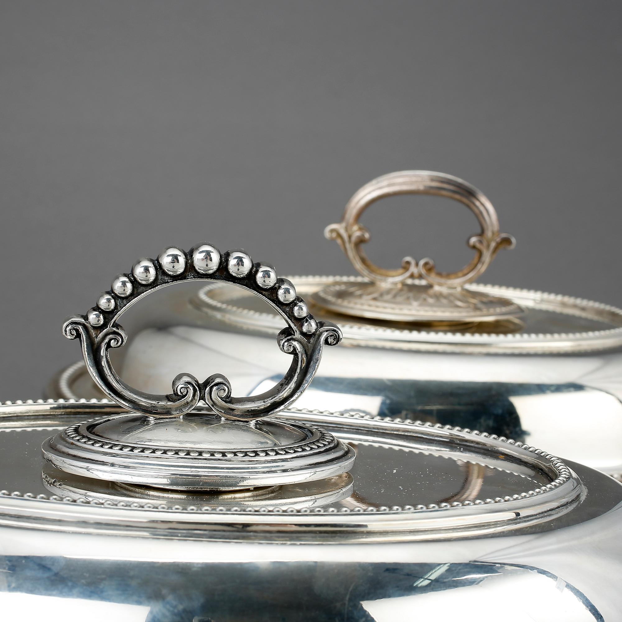 KAROTTER, ett par, nysilver, England, 1900-tal.