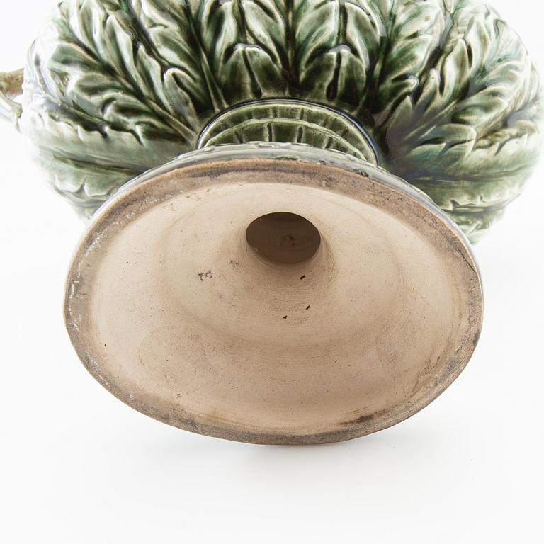 Jardinière majolica circa 1900.