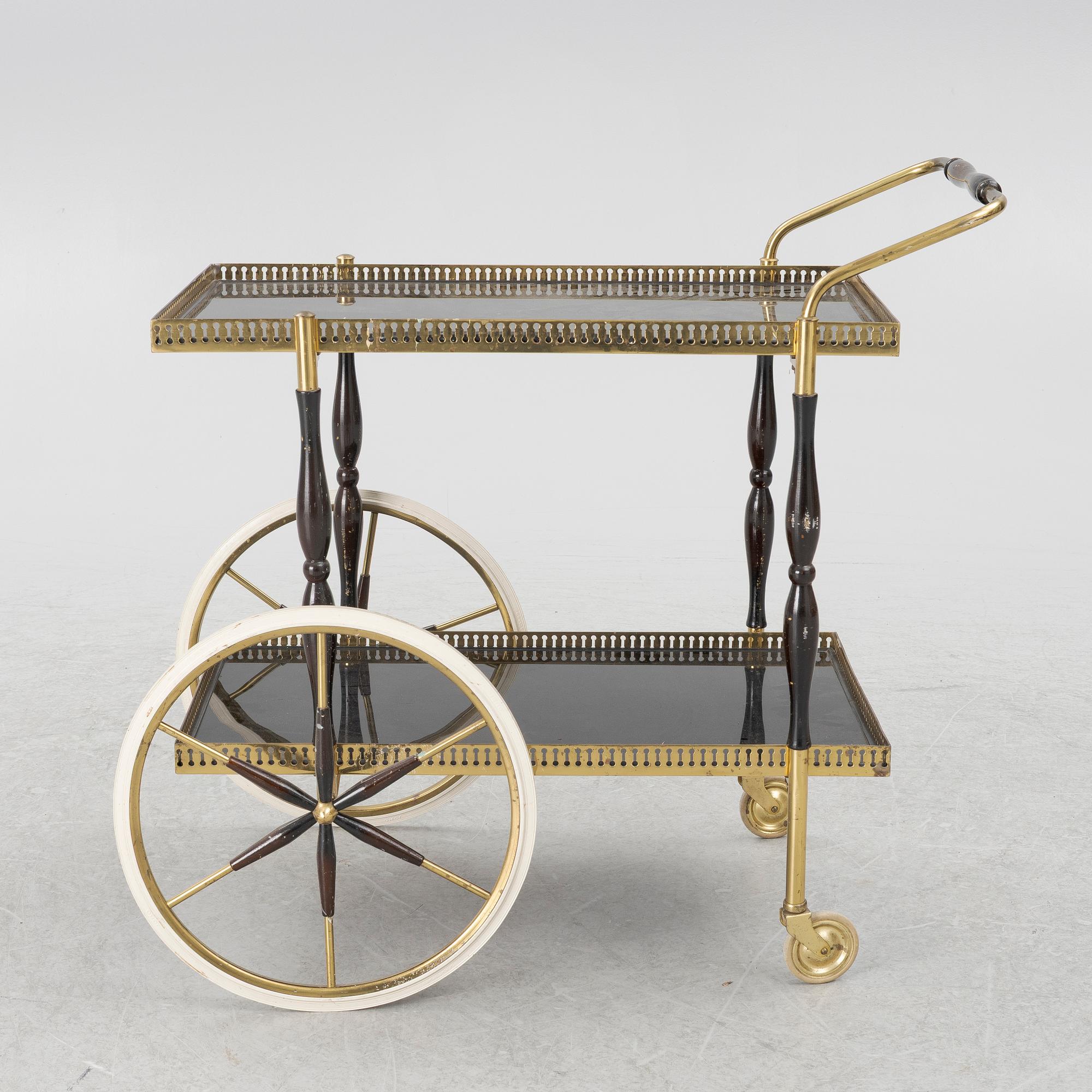 A drink trolley second half of the 20th century.