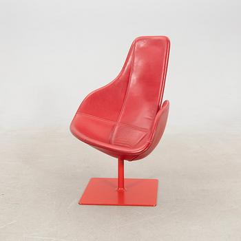 Patricia Urquiola, fåtölj "Fjord" för Moroso formgiven 2002.