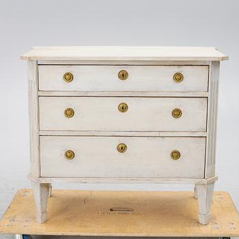 Chest of drawers, circa 1900, Gustavian style.