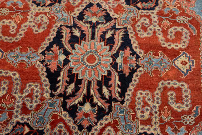 A carpet, semi-antique Heriz, ca 376-373,5 x 267 cm.