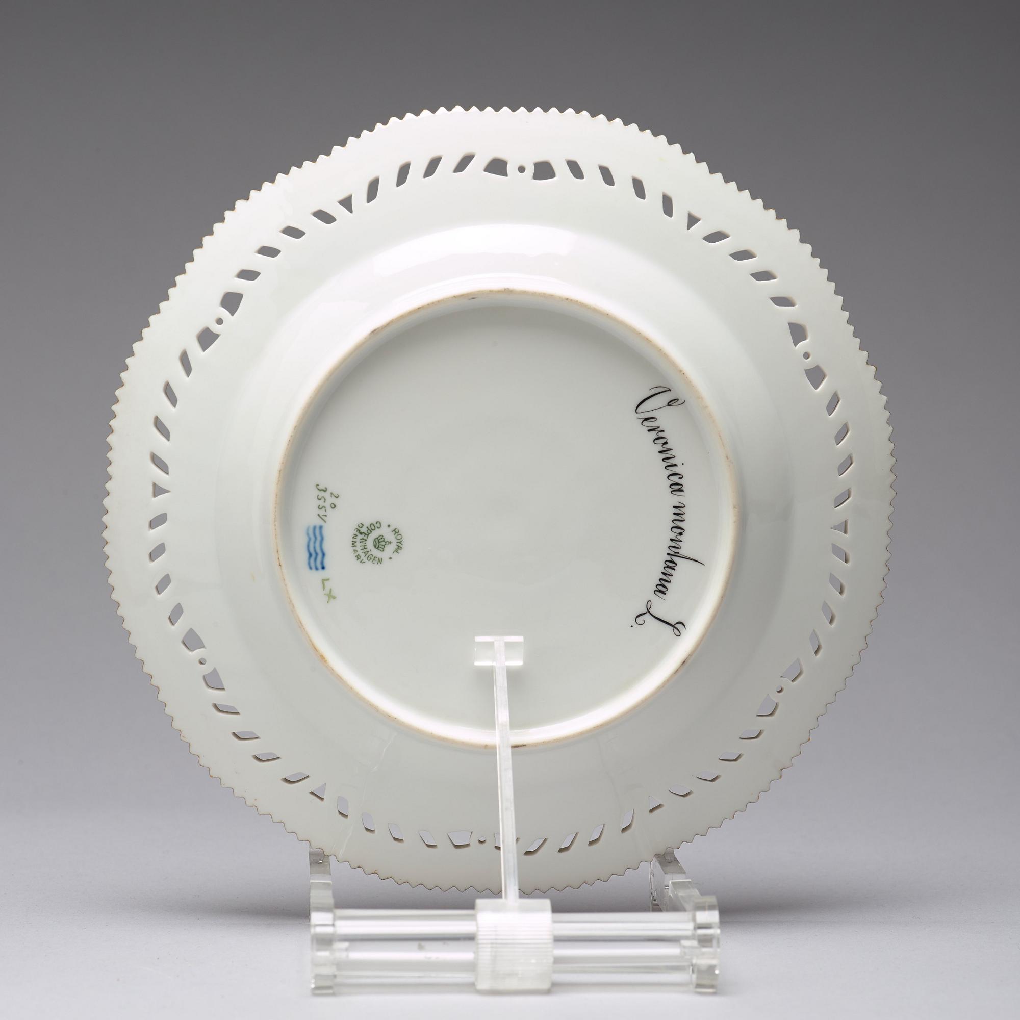 DESSERTTALLRIKAR, sex stycken, porslin. "Flora Danica", Royal Copenhagen, Danmark, 1900-tals mitt.