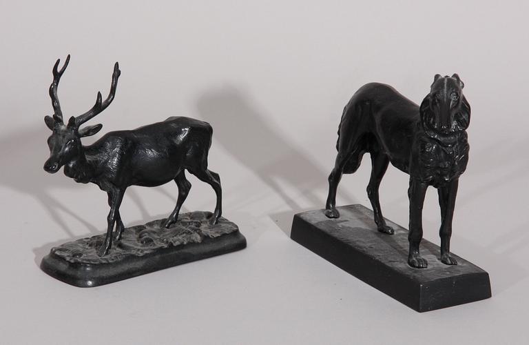 SKULPTURER, 2 st. Gjutjärn.