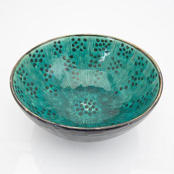Signe Persson-Melin, a signed and dated 52 earthenware bowl.