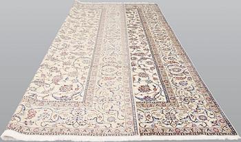 Matta, Nain, part silk, sk 4 LAA, 360 x 252 cm.