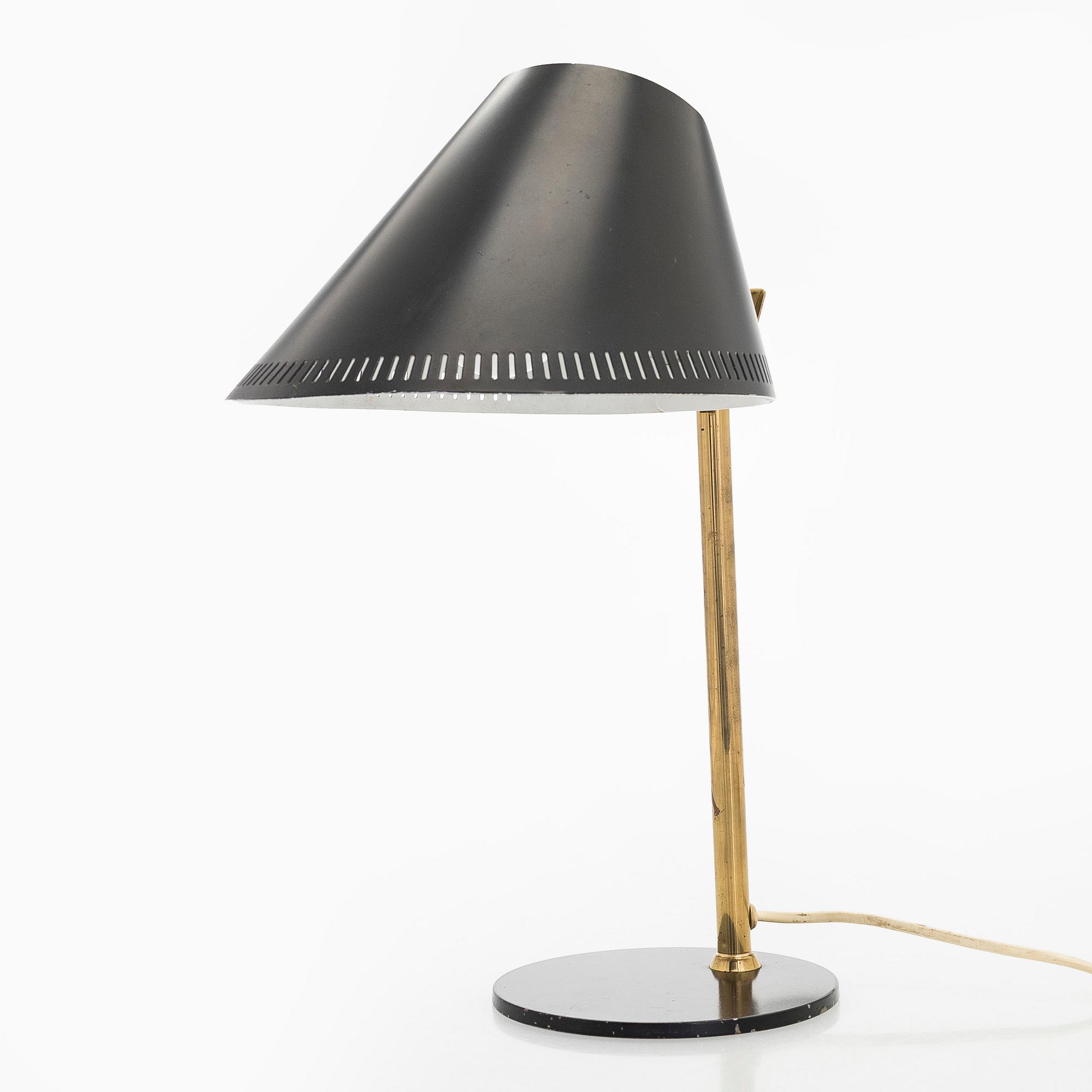 Paavo Tynell, pöytävalaisin, malli 9227, 1960-luku.