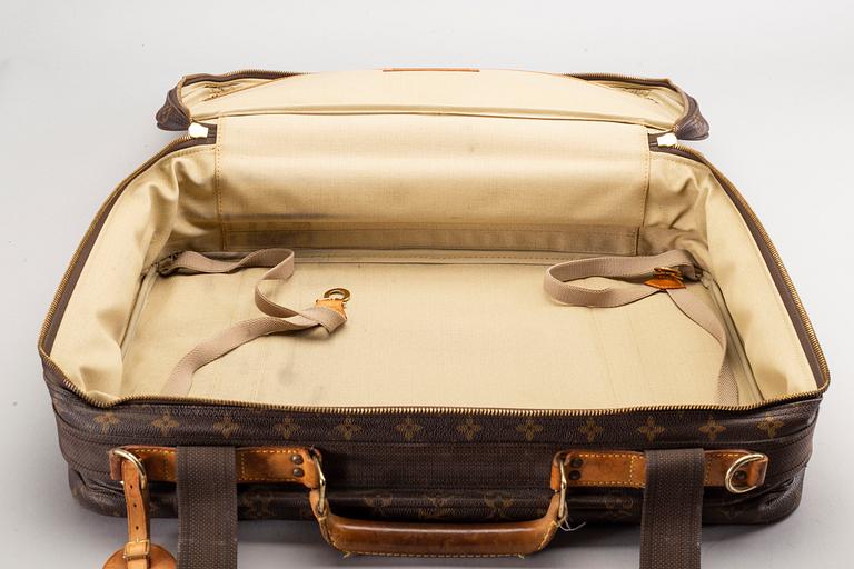 LOUIS VUITTON reväska.