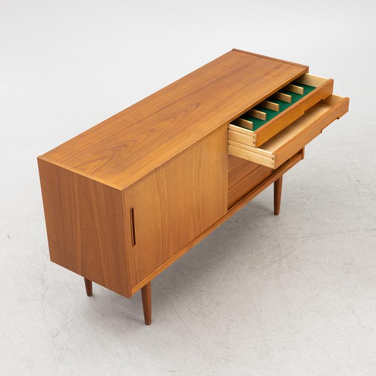 Nils Jonsson, sideboard, Hugo Troeds, Bjärnum, 1960-tal.