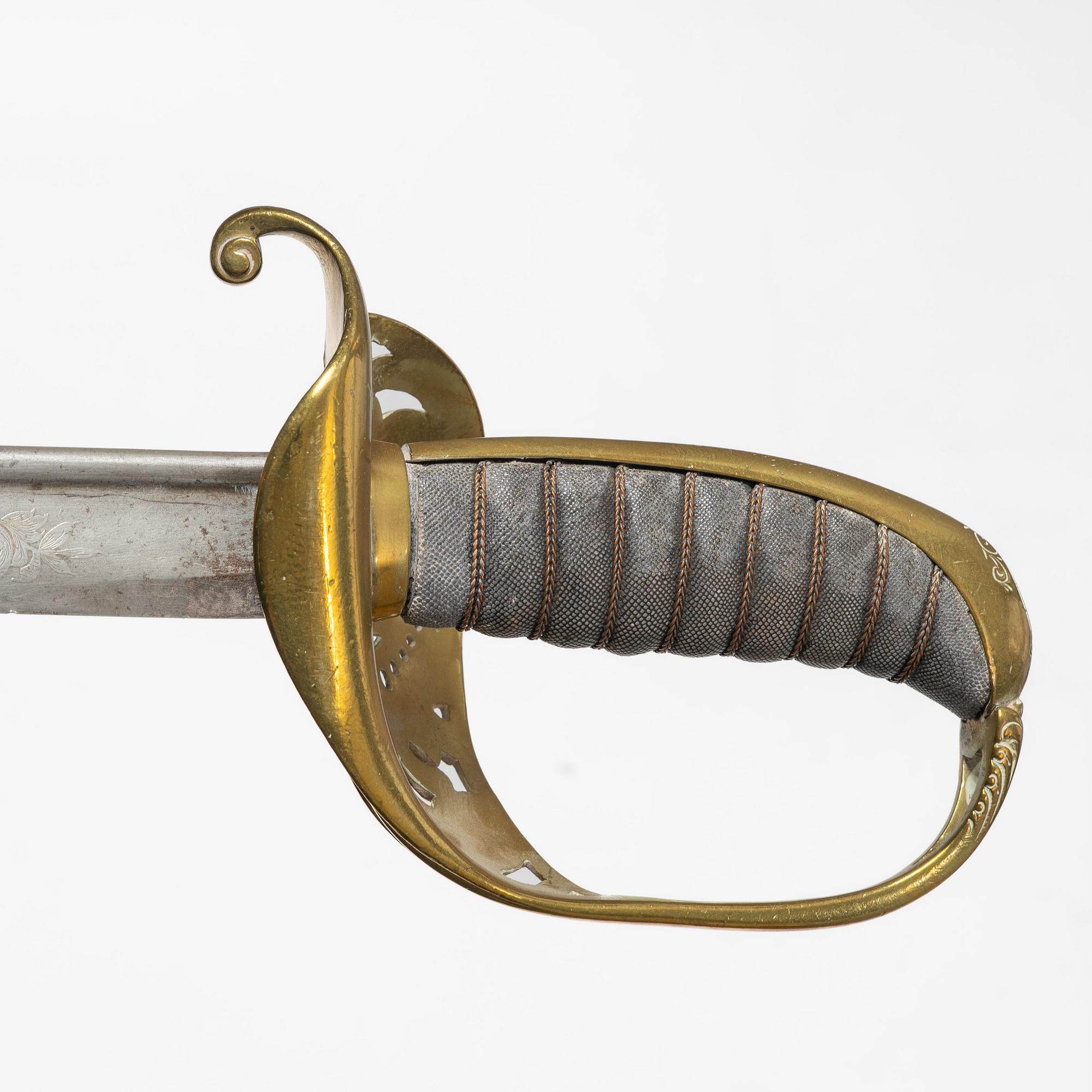 Sabel, svensk, m/1859 för officer, med balja.