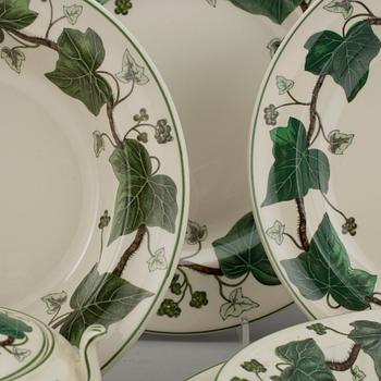 SERVISDELAR, porslin, 37 delar, "Napoleon Ivy", Wedgwood.