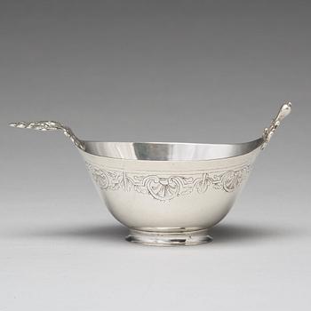 A Swedish 18th century silver brandy-bowl, mark of Daniel Poppelman, Gävle (1744-1764(1771)).