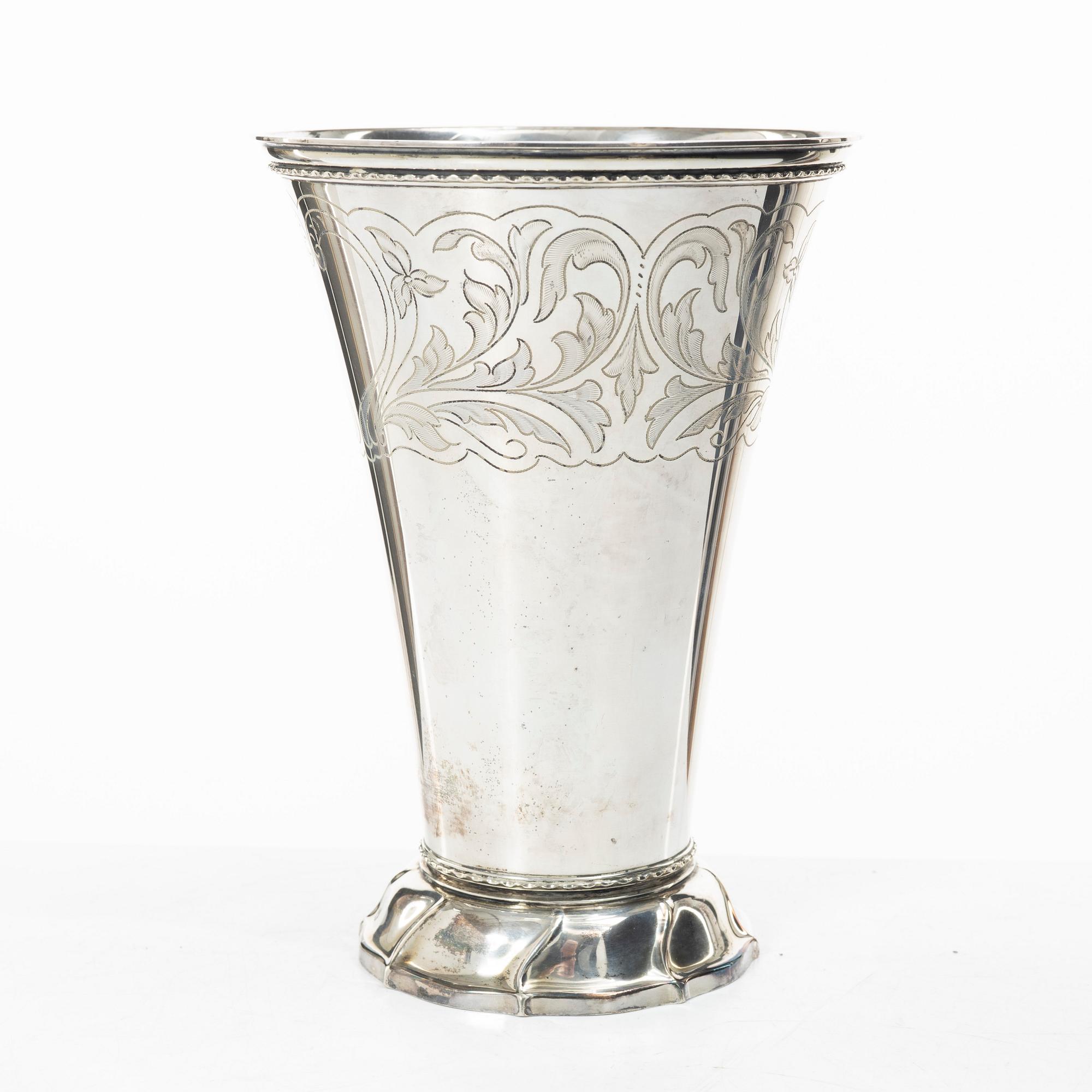 Guldsmedsaktiebolaget (GAB), A Swedish silver beaker, Stockholm 1938.