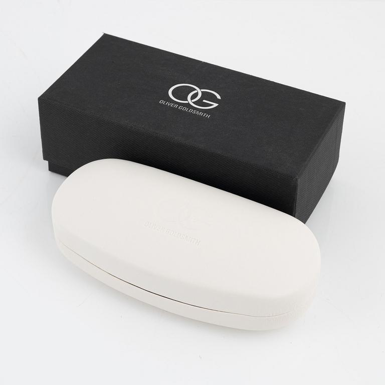 Oliver Goldsmith, solglasögon, "Koko".