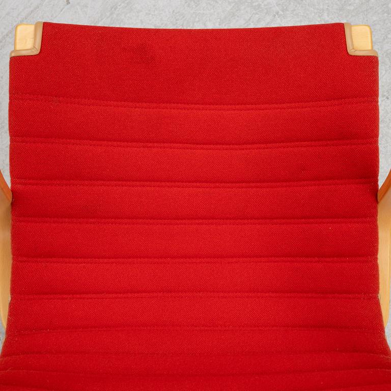 Bruno Mathsson, an "Eva" armchair, Bruno Mathsson International, Värnamo, Sweden, 2005.