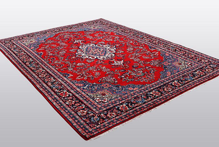 Matto, West persian, ca 320 x 242 cm.