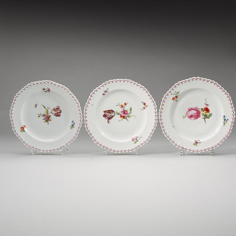 Six Berlin dessert dishes, 19th Century.