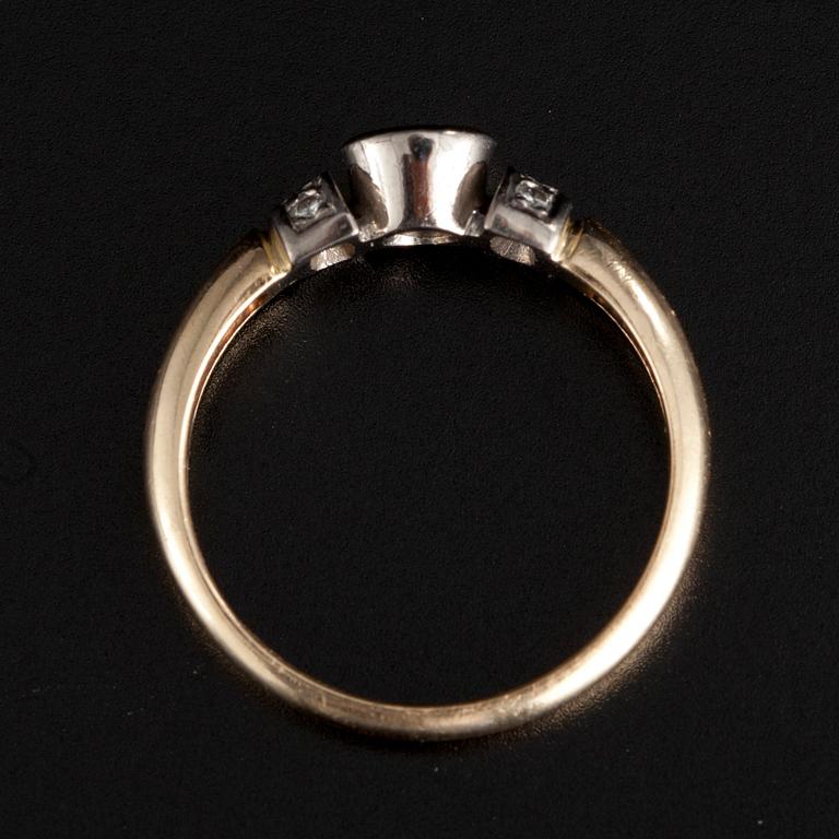 RING, 14K guld/vitguld. Briljantslipade diamanter ca 0.10 ct. Finland 1996. Vikt 3,0 g.
